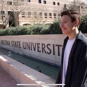 Meet your Posher, Justin